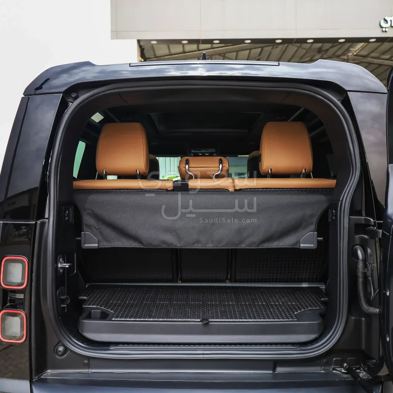 2026 لاند روفر ديفيندر اس اي