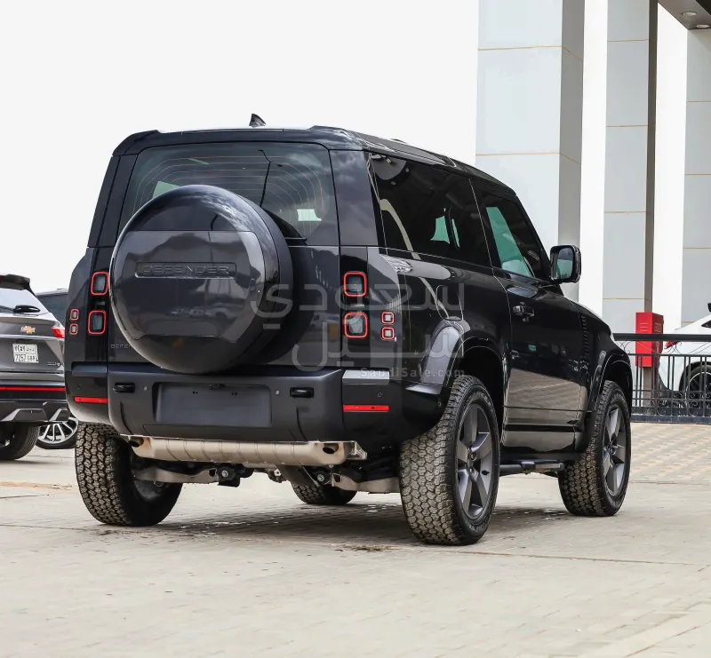 2026 لاند روفر ديفيندر اس اي