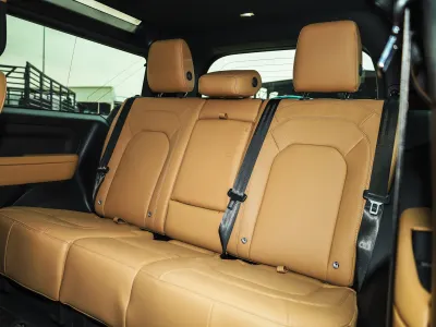 2026 لاند روفر ديفيندر اس اي