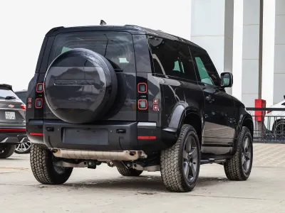 2026 لاند روفر ديفيندر اس اي