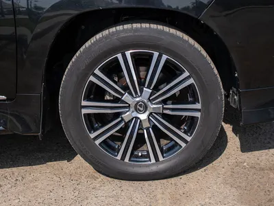 2020 لكزس إل إكس 570 اس