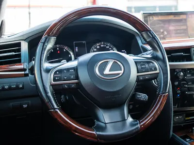 2020 لكزس إل إكس 570 اس