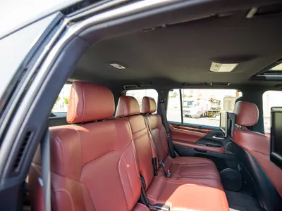 2020 لكزس إل إكس 570 اس