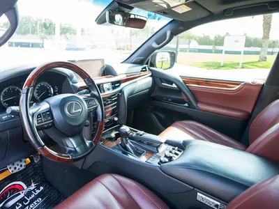 2020 لكزس إل إكس 570 اس