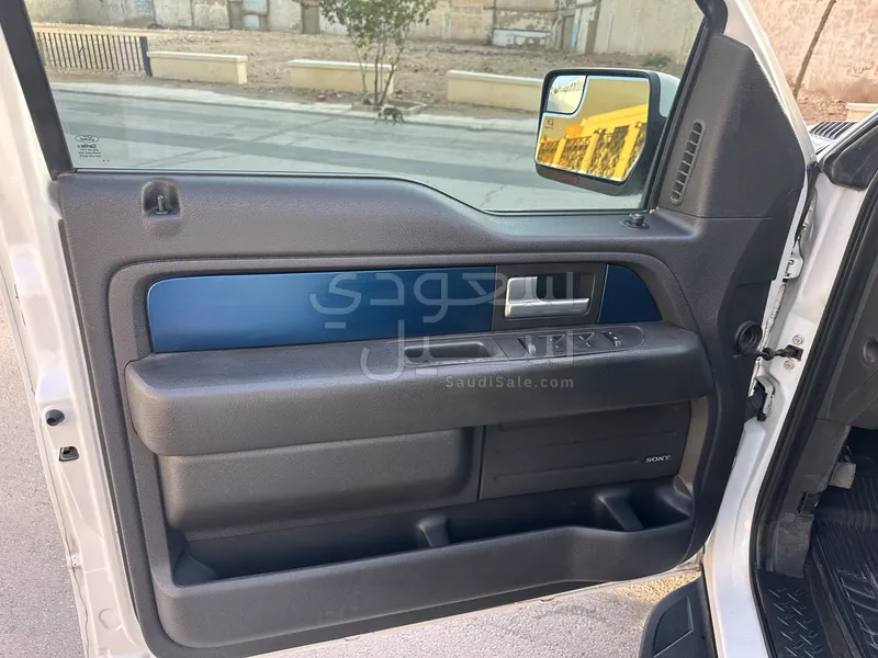 2013 فورد اف 150 رابتور