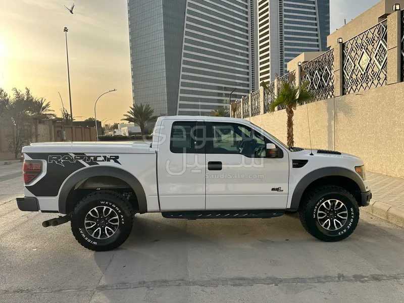 2013 فورد اف 150 رابتور