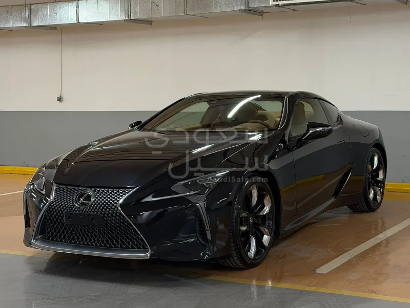 2024 لكزس إل سي 500