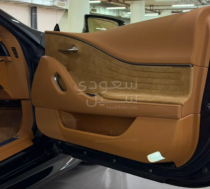 2024 لكزس إل سي 500