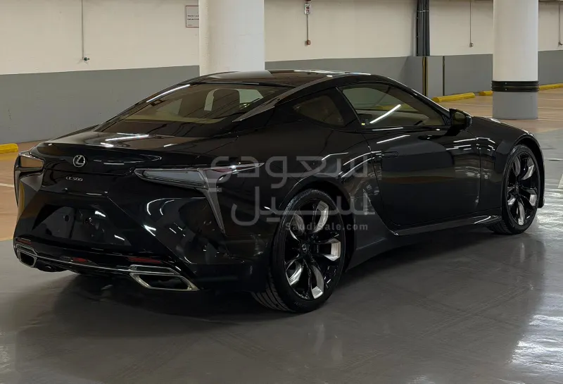 2024 لكزس إل سي 500