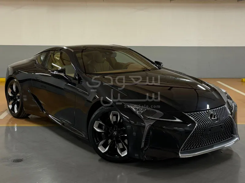 2024 لكزس إل سي 500
