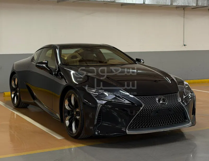 2024 لكزس إل سي 500