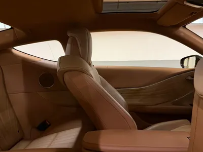 2024 لكزس إل سي 500