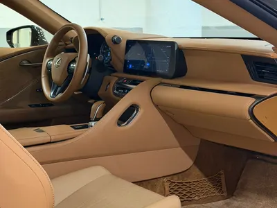 2024 لكزس إل سي 500