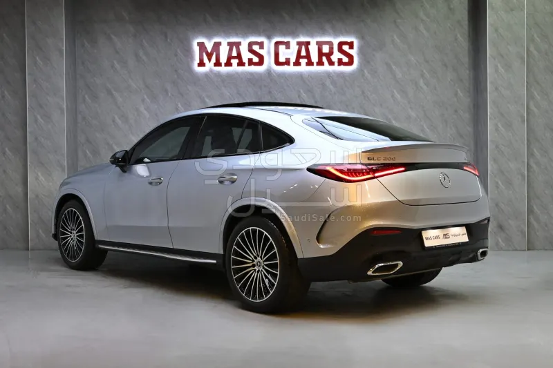 2024 مرسيدس - بنز جي إل سي 200