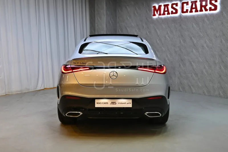 2024 مرسيدس - بنز جي إل سي 200