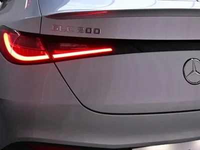 2024 مرسيدس - بنز جي إل سي 200