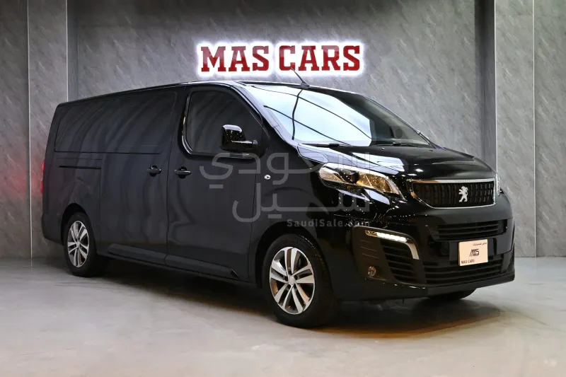 2023 بيجو ترافلر