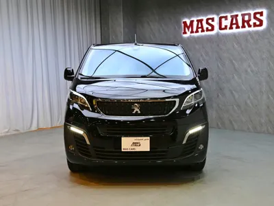 2023 بيجو ترافلر