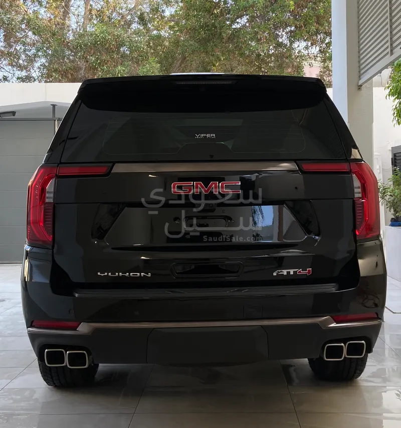 2025 جي ام سي يوكون اي تي 4