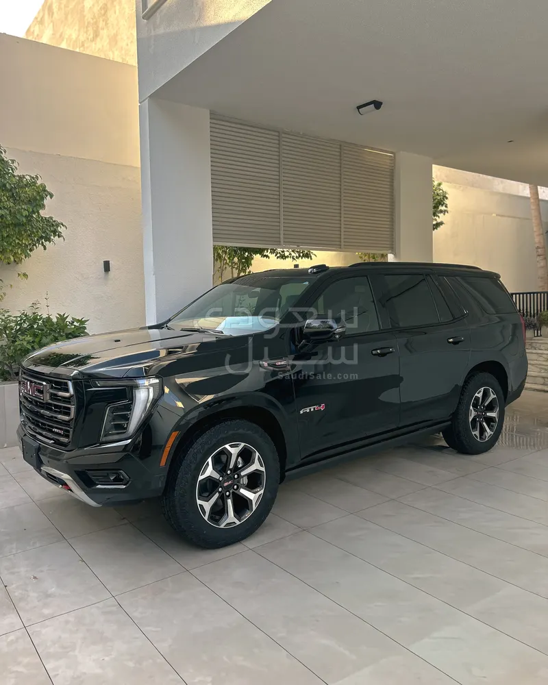 2025 جي ام سي يوكون اي تي 4