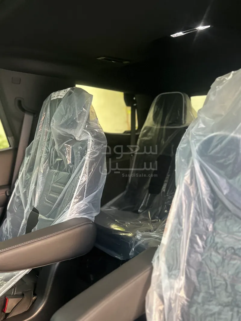 2025 جي ام سي يوكون اي تي 4