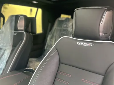 2025 جي ام سي يوكون اي تي 4