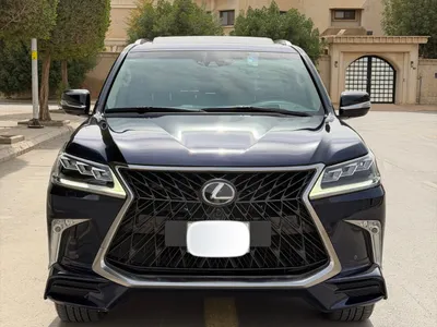 2019 لكزس إل إكس 570 اس