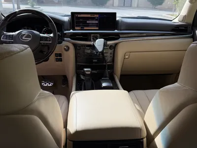 2019 لكزس إل إكس 570 اس