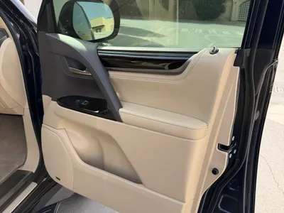 2019 لكزس إل إكس 570 اس