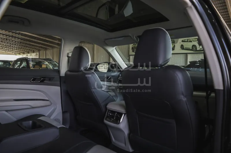 2024 فورد تيريتوري تيتانيوم بلس