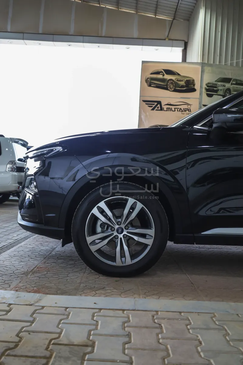 2024 فورد تيريتوري تيتانيوم بلس