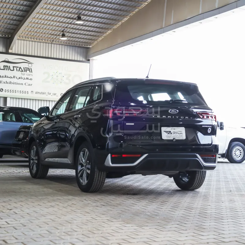 2024 فورد تيريتوري تيتانيوم بلس