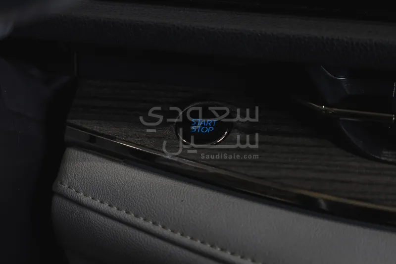 2024 فورد تيريتوري تيتانيوم بلس