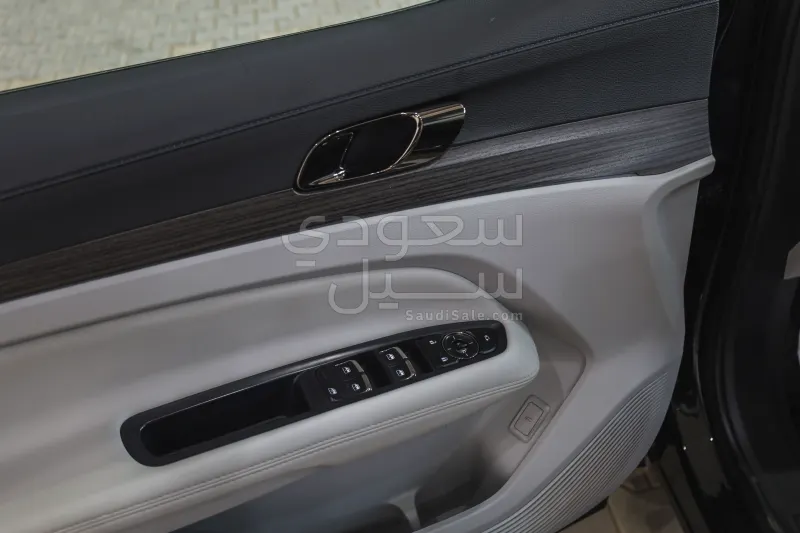 2024 فورد تيريتوري تيتانيوم بلس