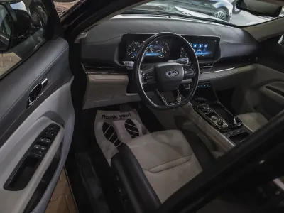 2024 فورد تيريتوري تيتانيوم بلس