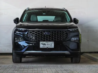 2024 فورد تيريتوري تيتانيوم بلس