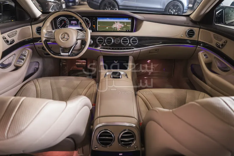 2017 مرسيدس - بنز إس 400