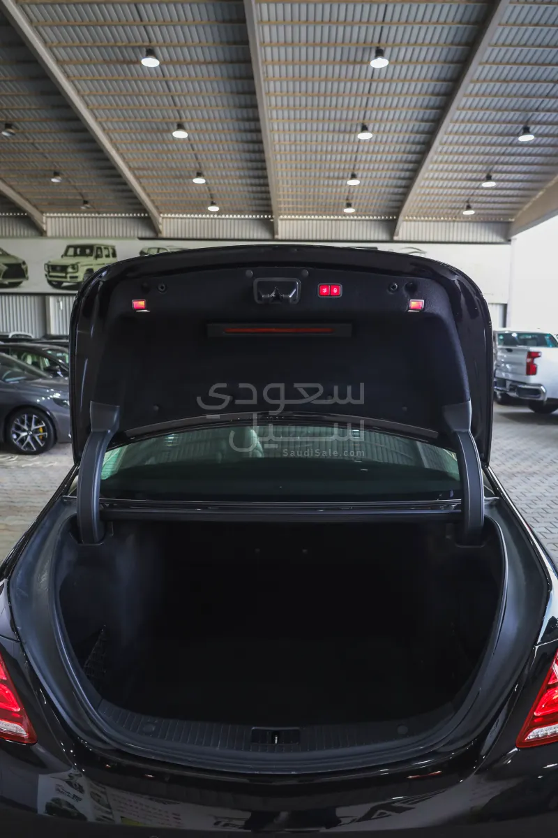 2017 مرسيدس - بنز إس 400