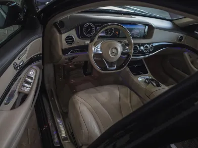 2017 مرسيدس - بنز إس 400