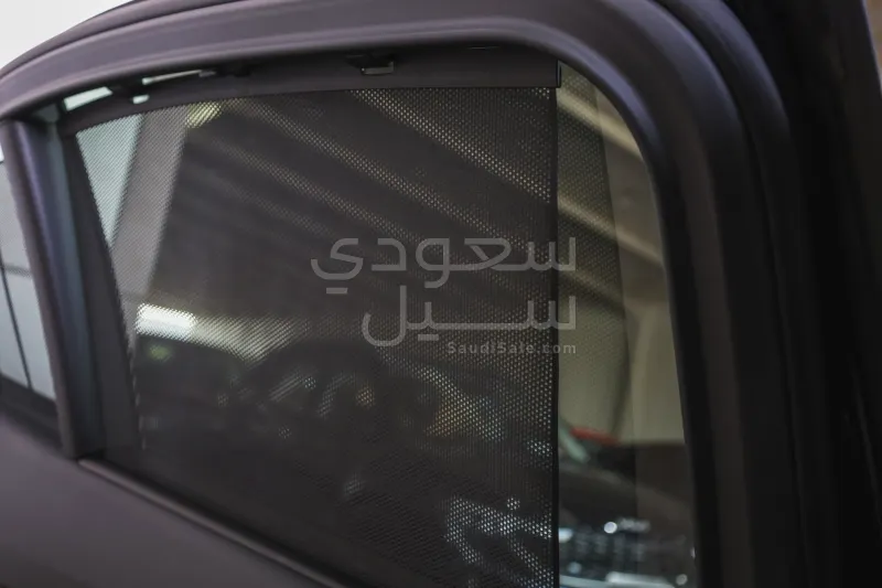 2025 بي ام دبليو الفئة الخامسة 520 أي