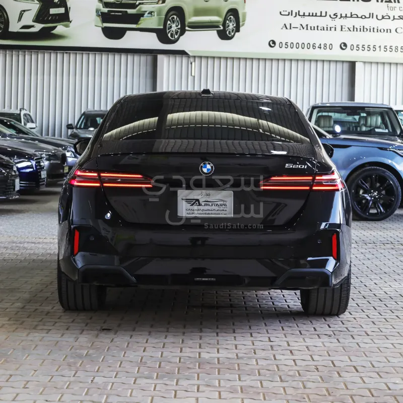 2025 بي ام دبليو الفئة الخامسة 520 أي