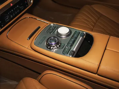 2023 جينيسيس جي 90