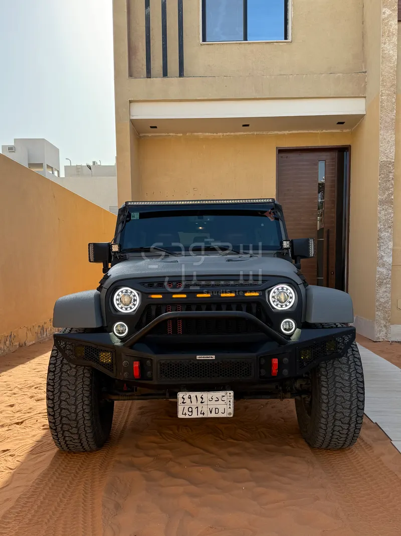 2014 جييب رانجلر صحارى