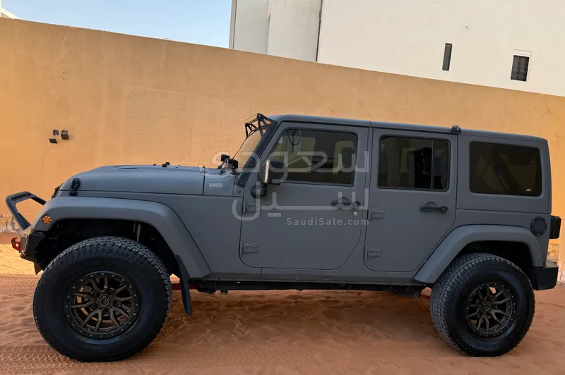 2014 جييب رانجلر صحارى