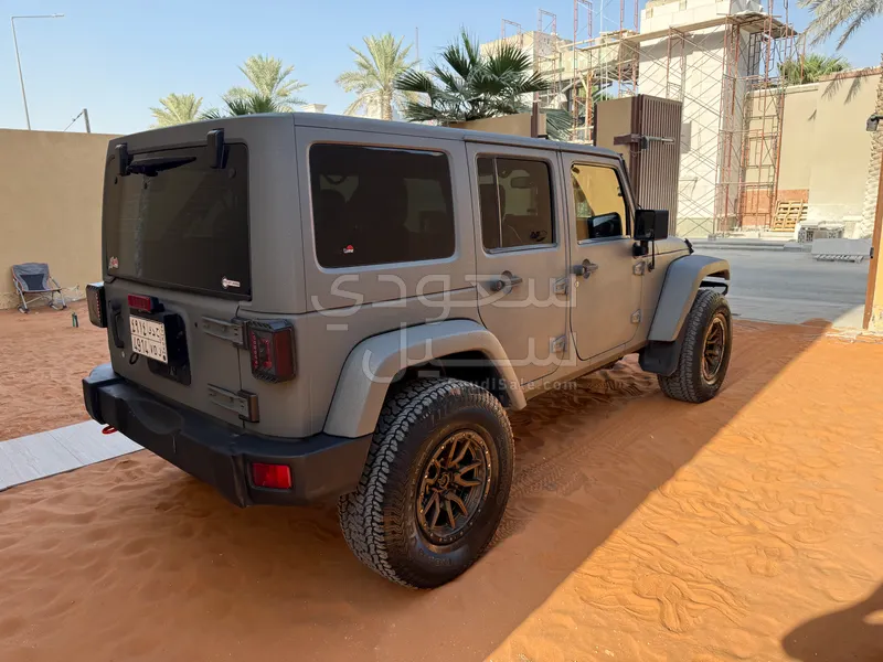 2014 جييب رانجلر صحارى