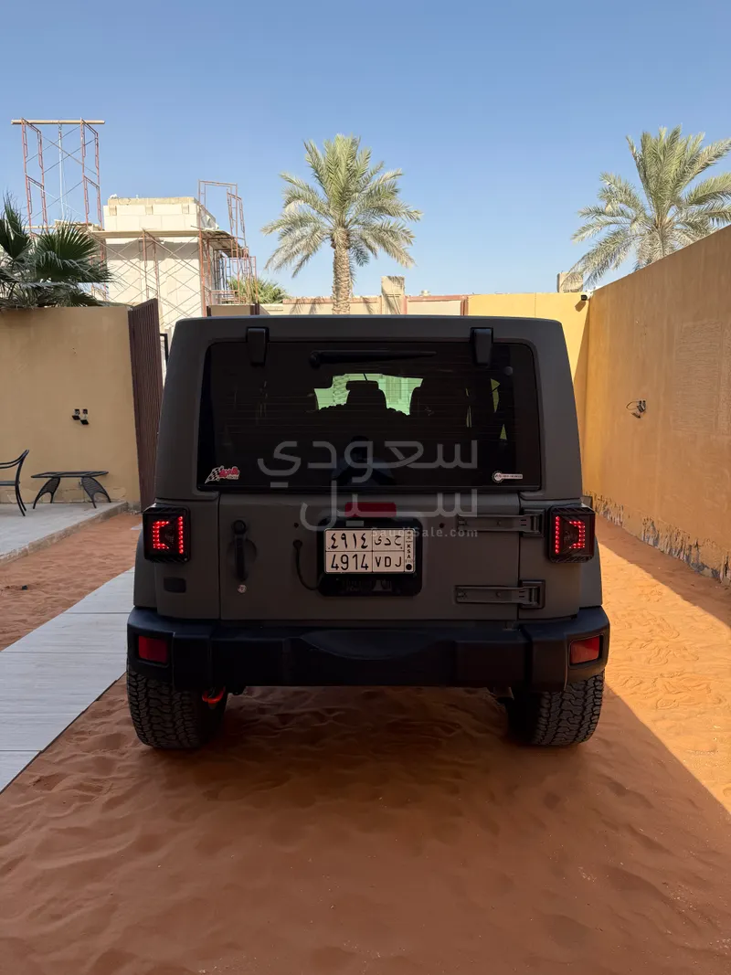 2014 جييب رانجلر صحارى