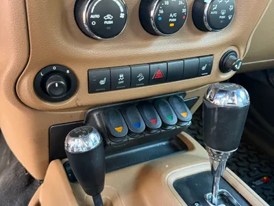 2014 جييب رانجلر صحارى