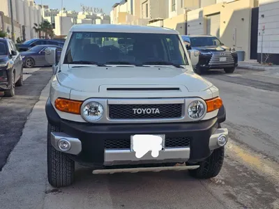 2022 تويوتا اف جي كروزر اكستريم