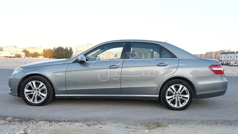 2012 مرسيدس - بنز إي 200