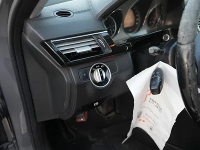 2012 مرسيدس - بنز إي 200